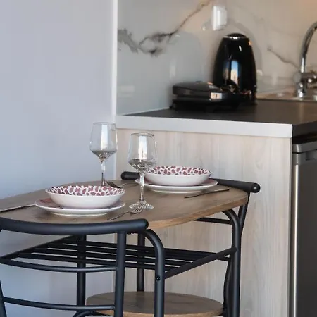 Angelica's And Irene's Design Swimming Pool Appartement Nikiana