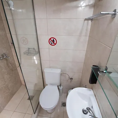 Appartement Angelica's And Irene's Design Swimming Pool Nikiana