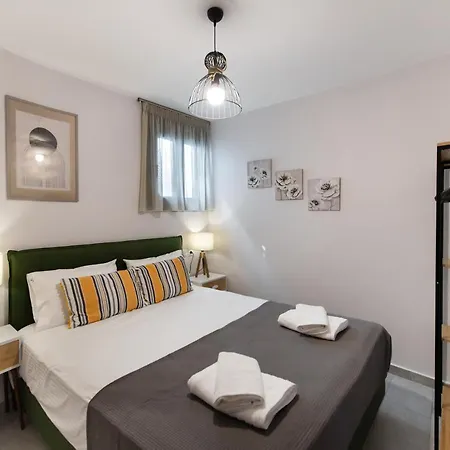 Irene'S Design Apartment Swimming Pool