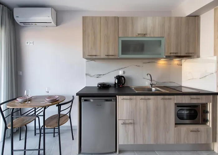 Irene'S Design Apartment Swimming Pool 尼基亚娜