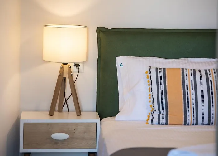 Irene'S Design Apartment Swimming Pool 尼基亚娜